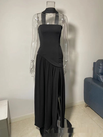 Robe moulante à fermeture éclair contrastée au tempérament affirmé